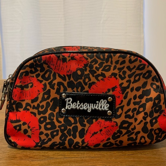 Betsey Johnson Bags - Bundle Lot of 5 included - Picture 2 of 16